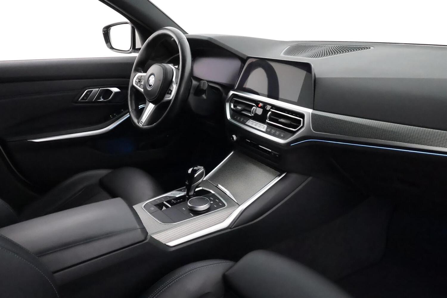 BMW 330 vaihtoauto