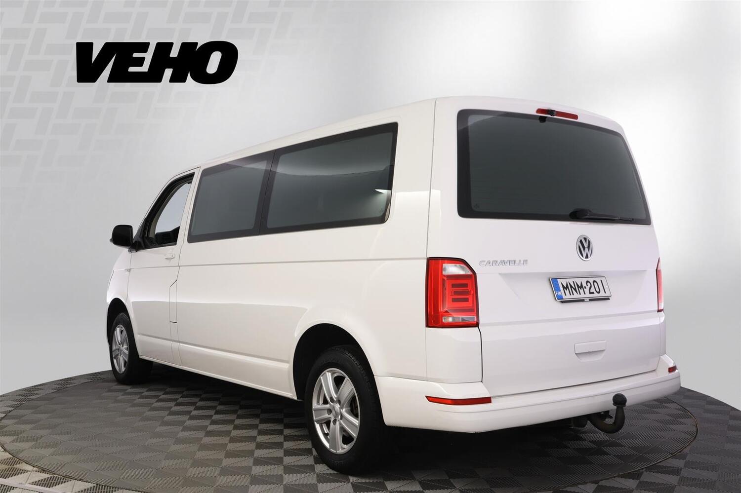 Volkswagen Caravelle vaihtoauto