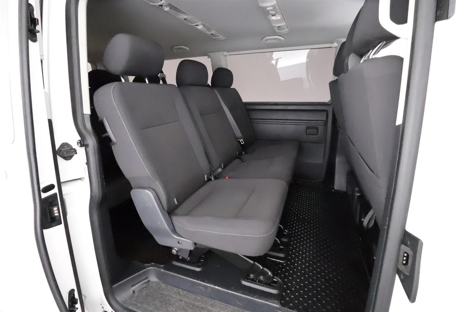 Volkswagen Caravelle vaihtoauto