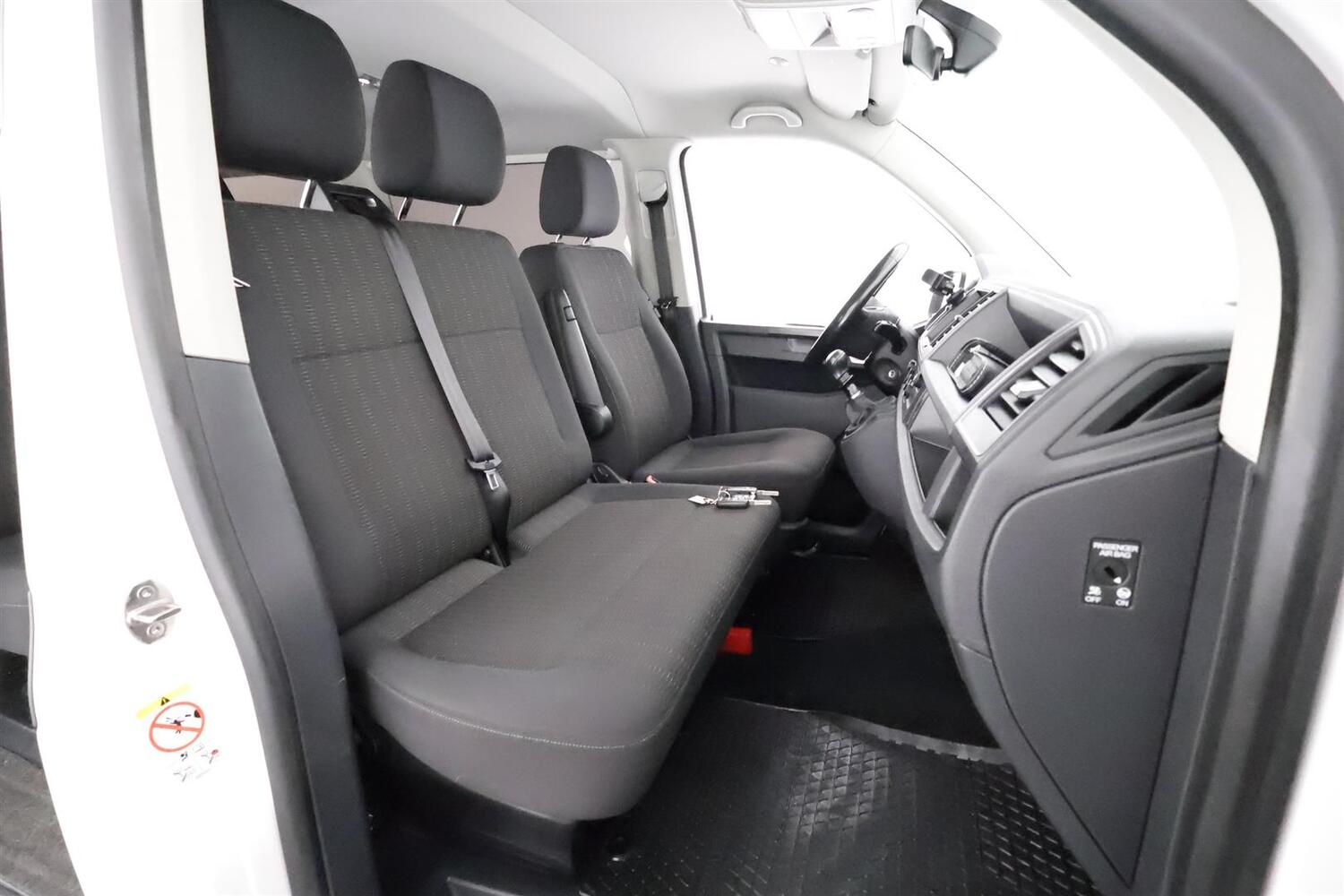 Volkswagen Caravelle vaihtoauto