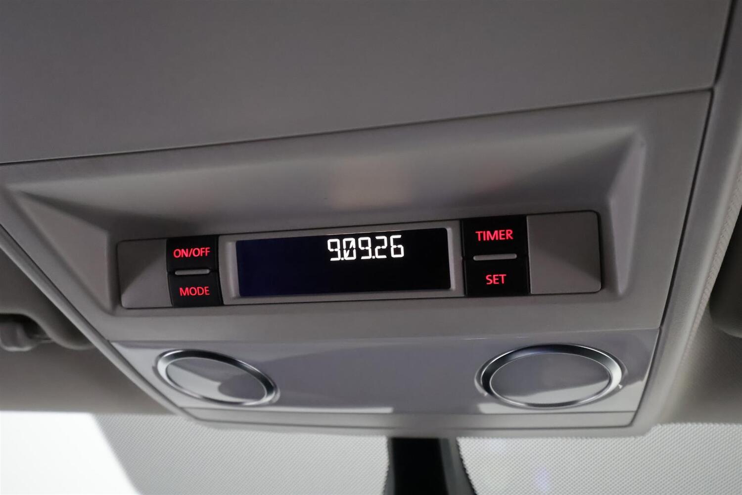 Volkswagen Caravelle vaihtoauto