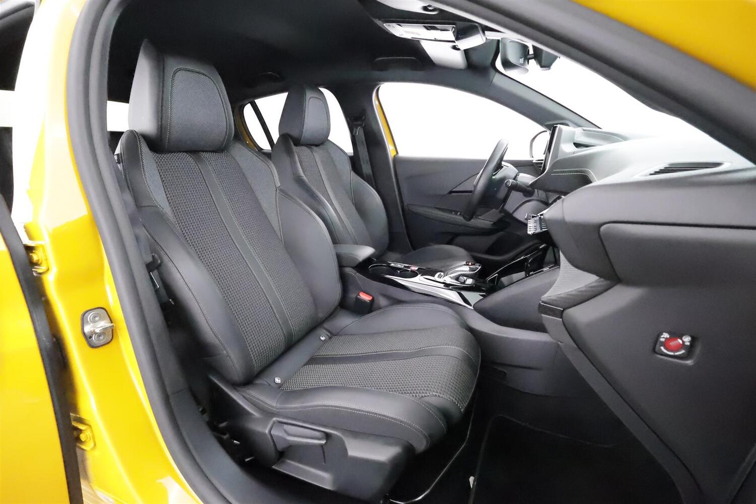 Peugeot e-208 vaihtoauto