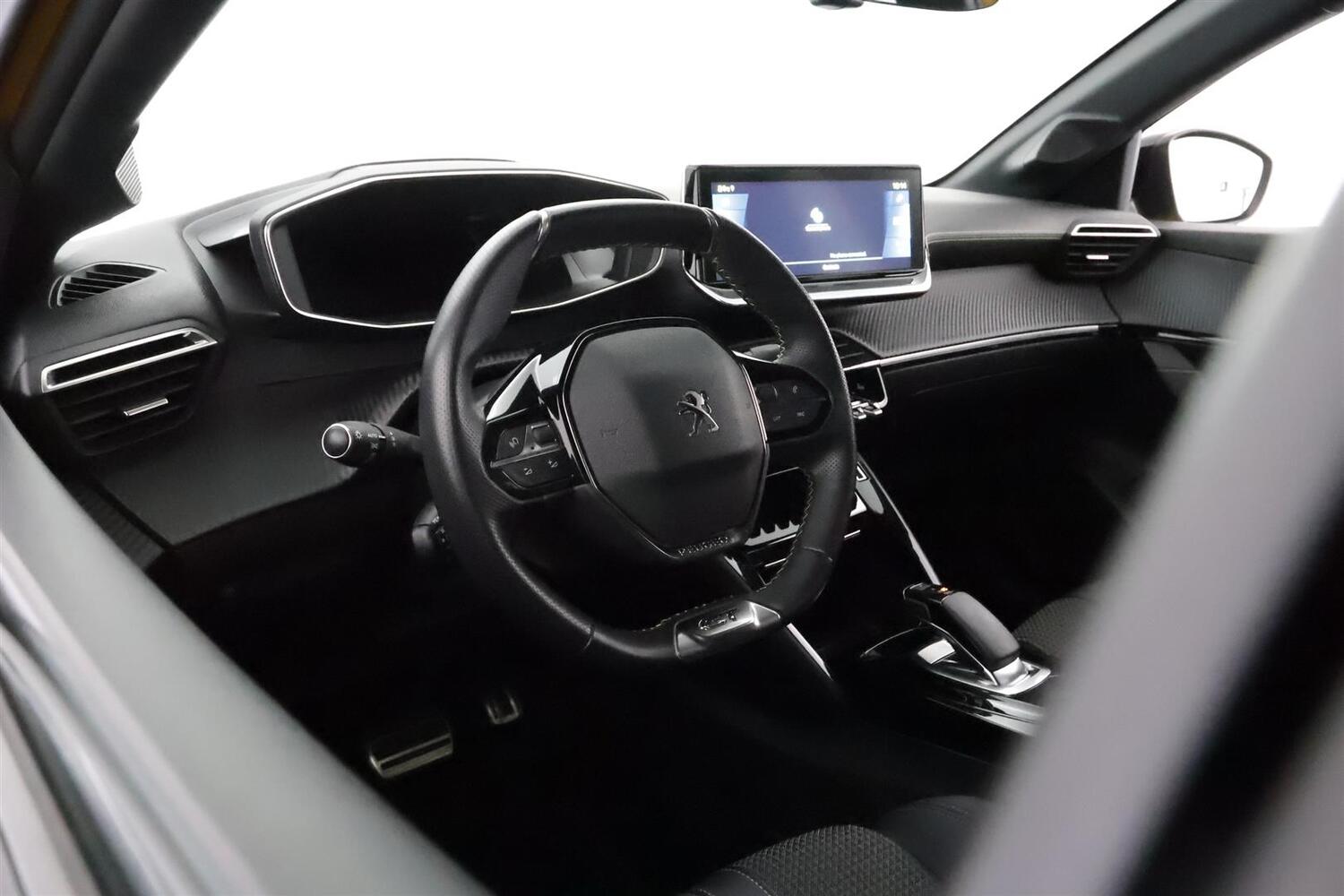 Peugeot e-208 vaihtoauto