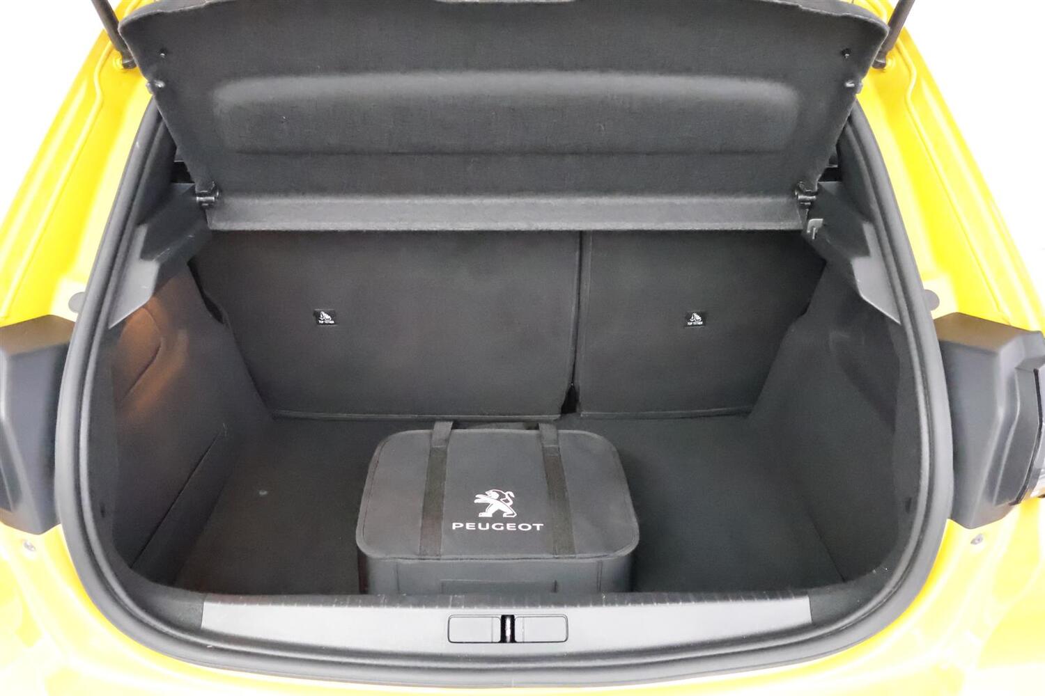 Peugeot e-208 vaihtoauto