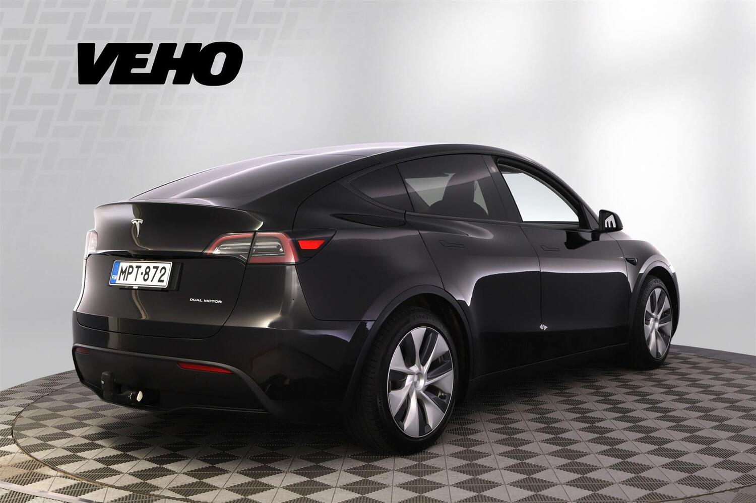 Tesla Model Y vaihtoauto