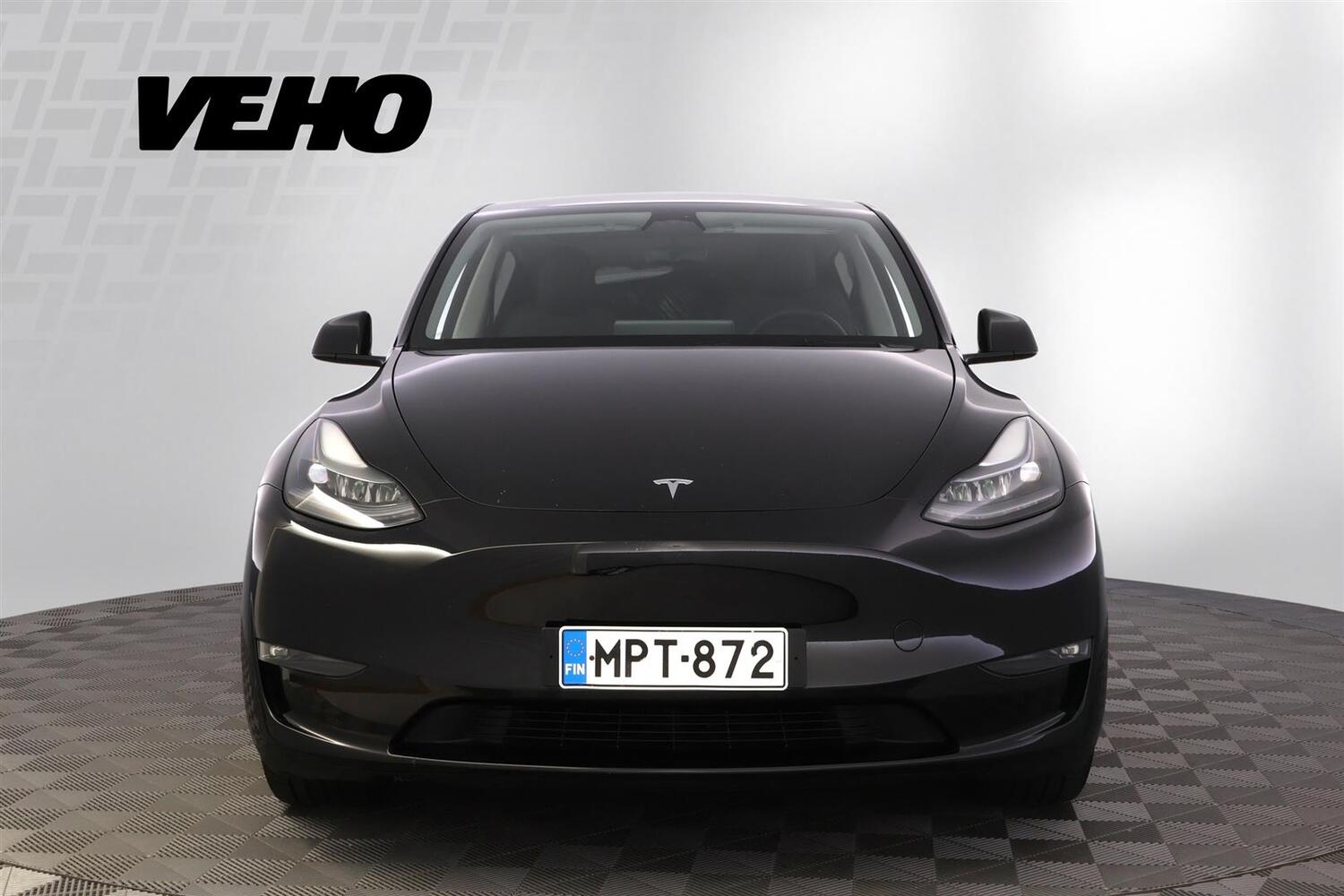Tesla Model Y vaihtoauto