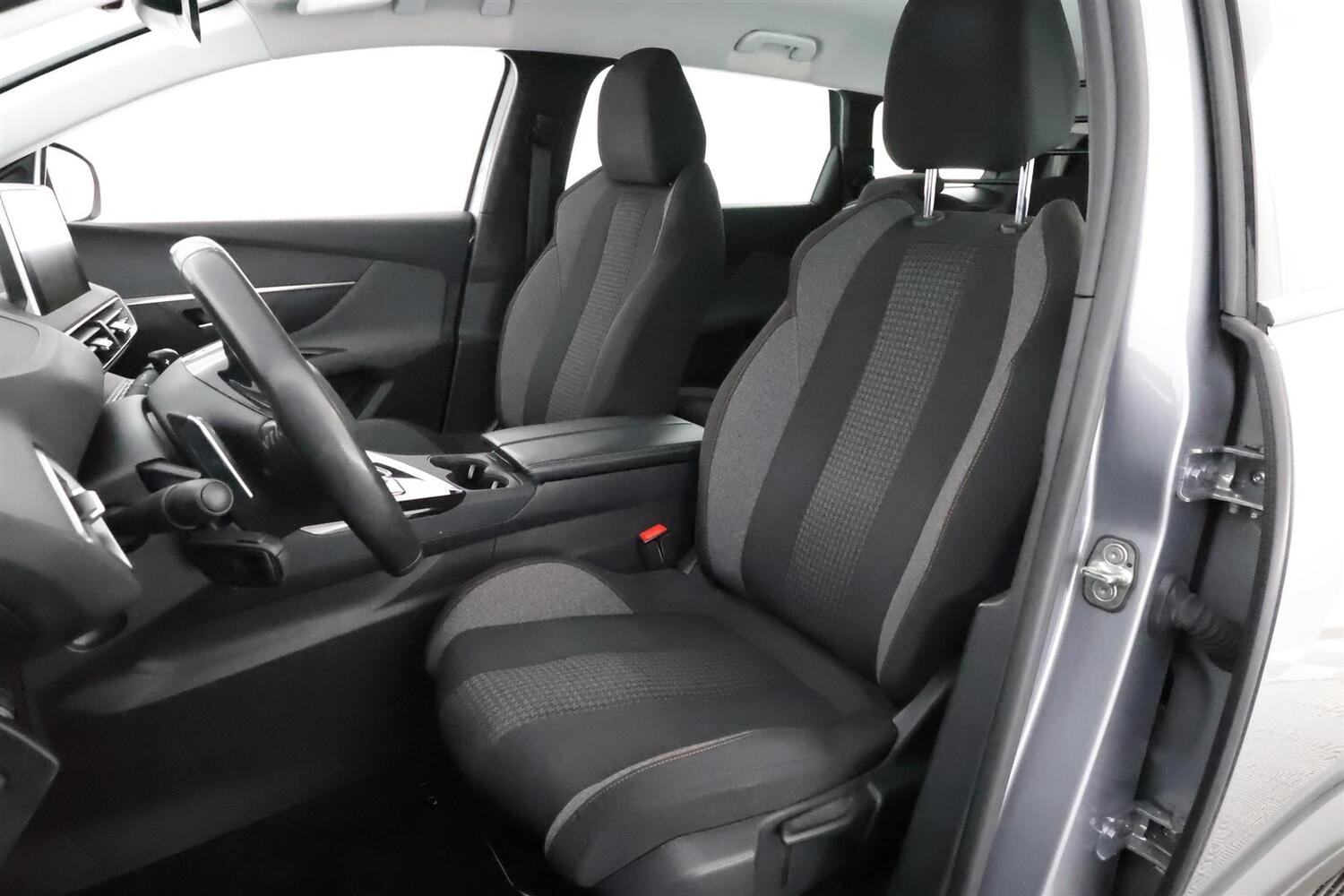 Peugeot 5008 vaihtoauto