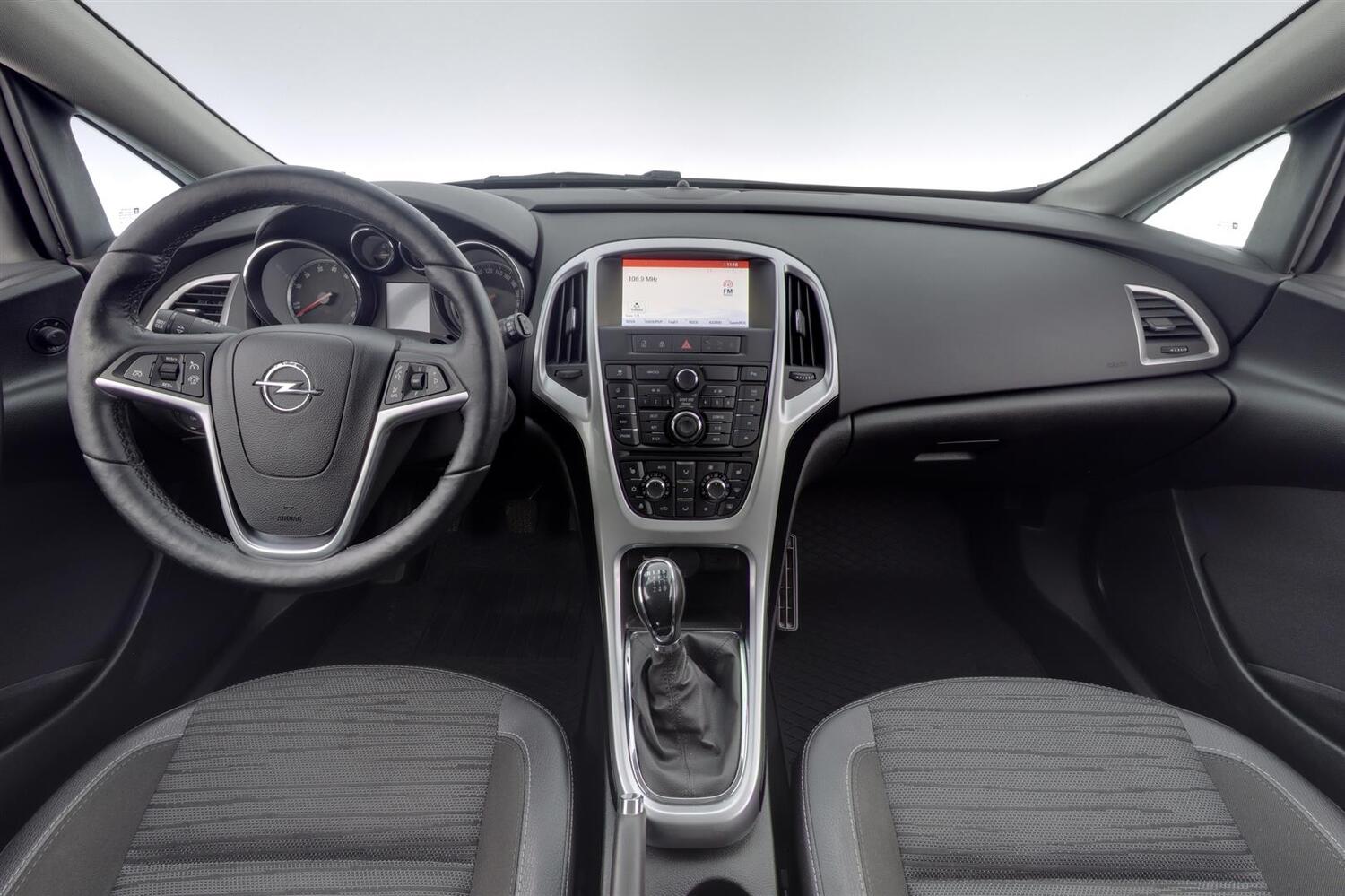 Opel Astra vaihtoauto