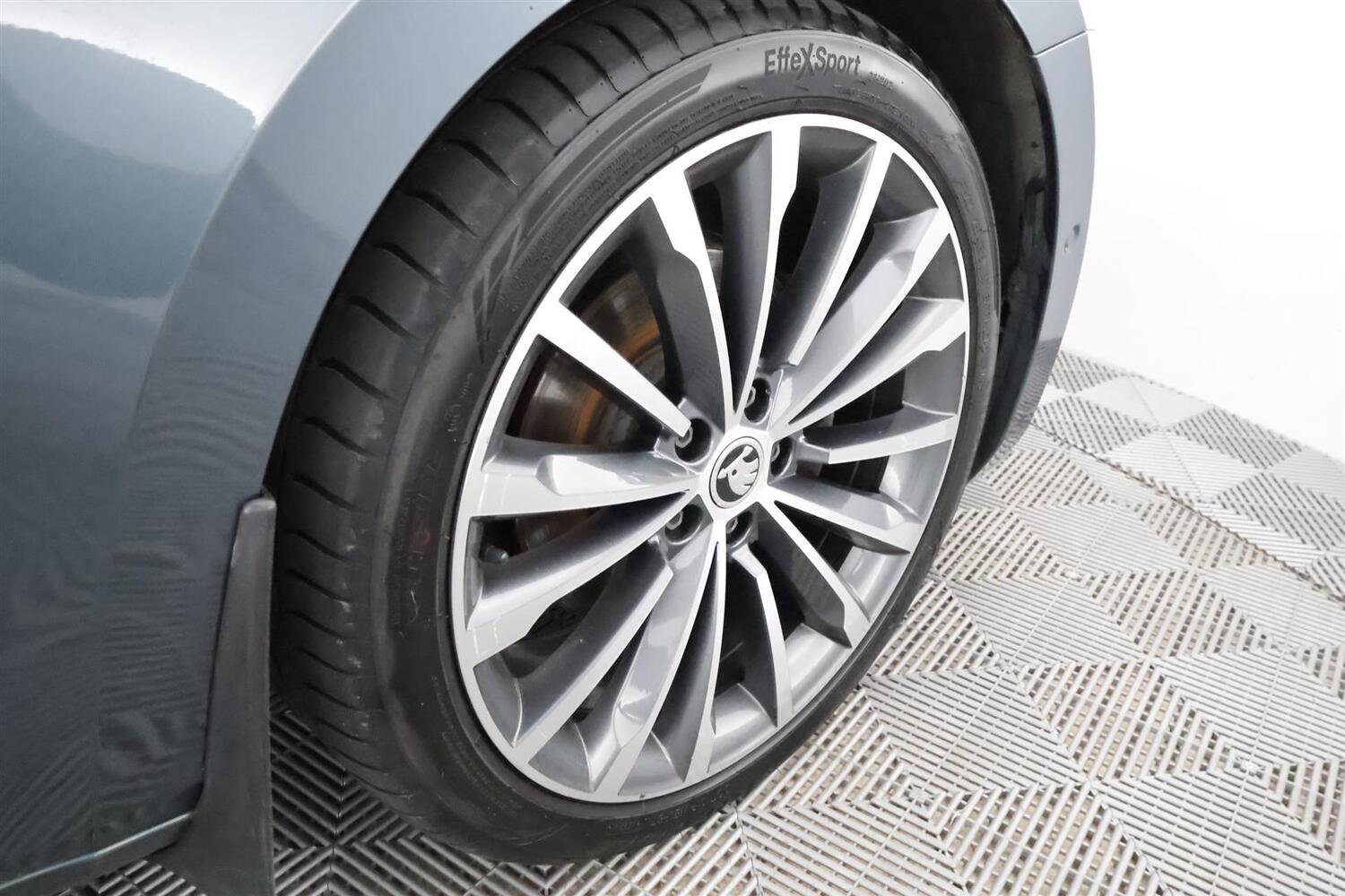 Skoda Superb vaihtoauto