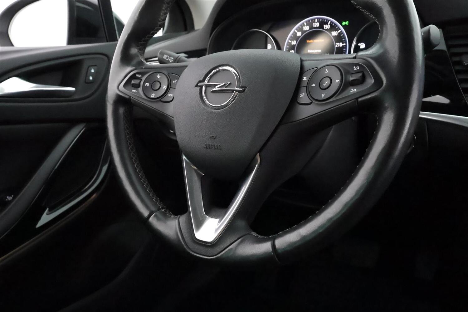 Opel Astra vaihtoauto