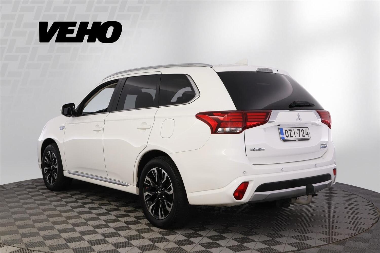 Mitsubishi Outlander PHEV vaihtoauto