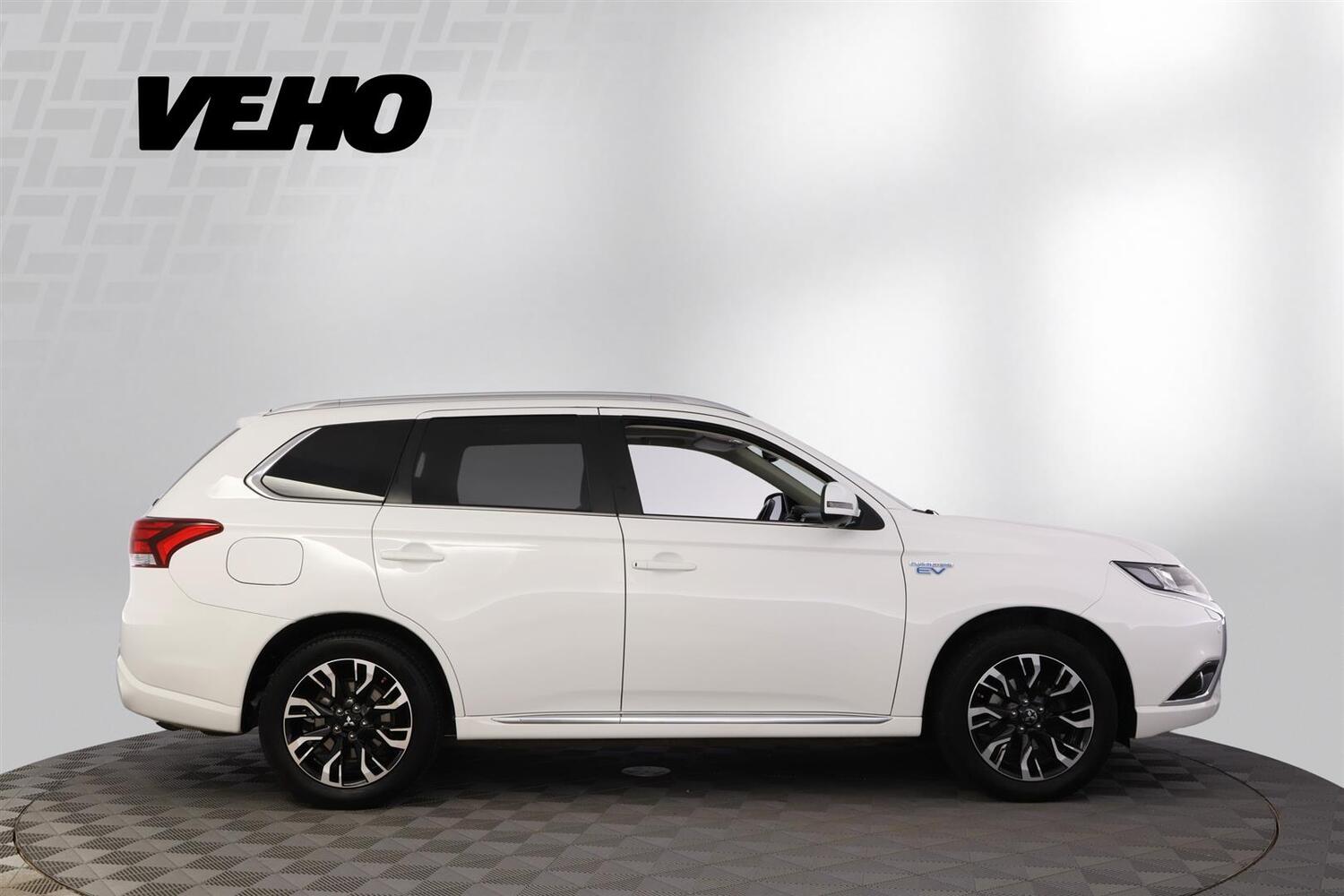 Mitsubishi Outlander PHEV vaihtoauto
