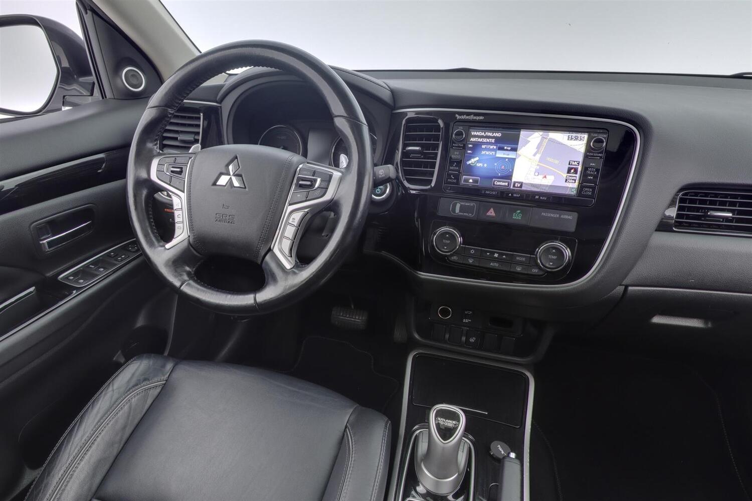 Mitsubishi Outlander PHEV vaihtoauto