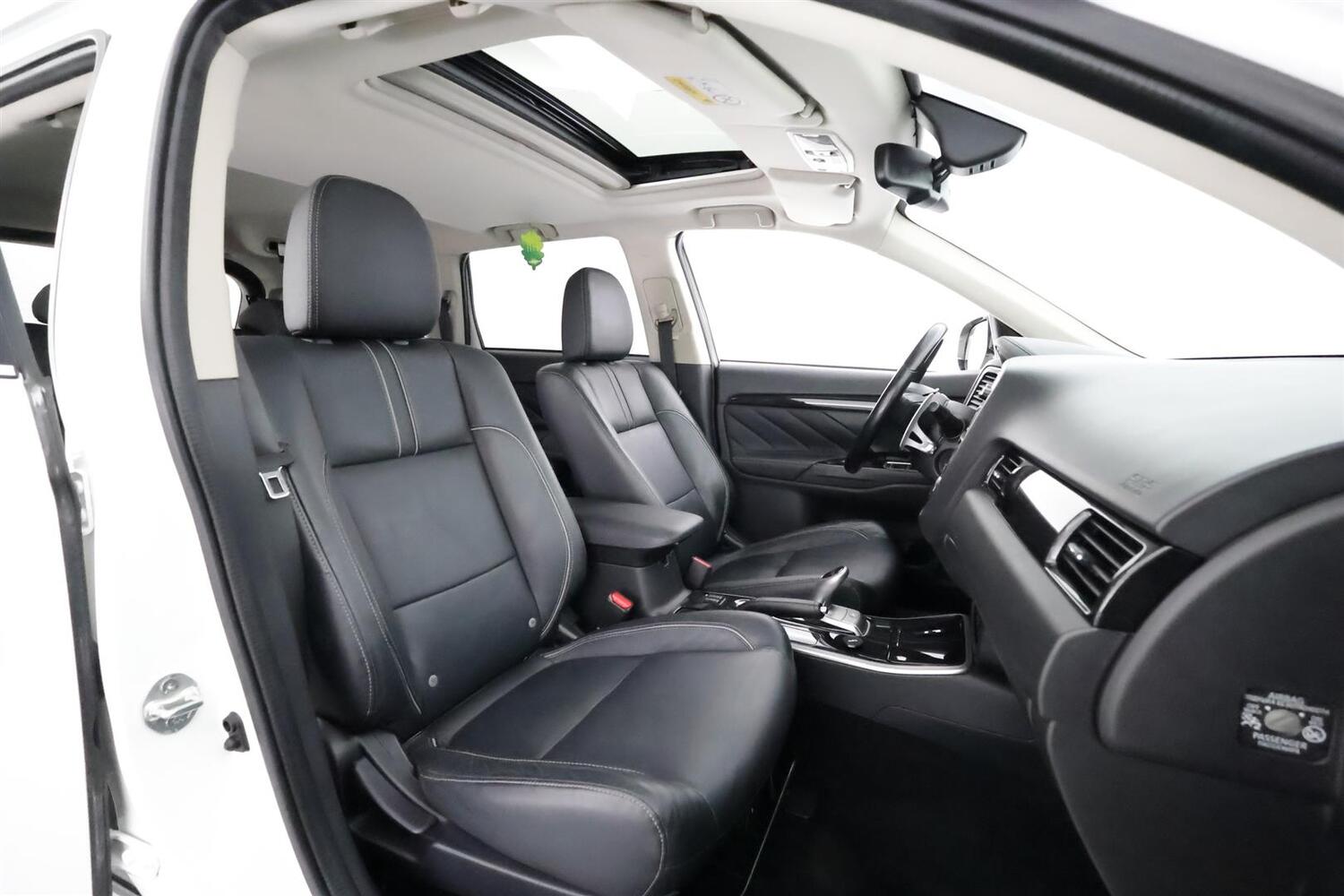 Mitsubishi Outlander PHEV vaihtoauto