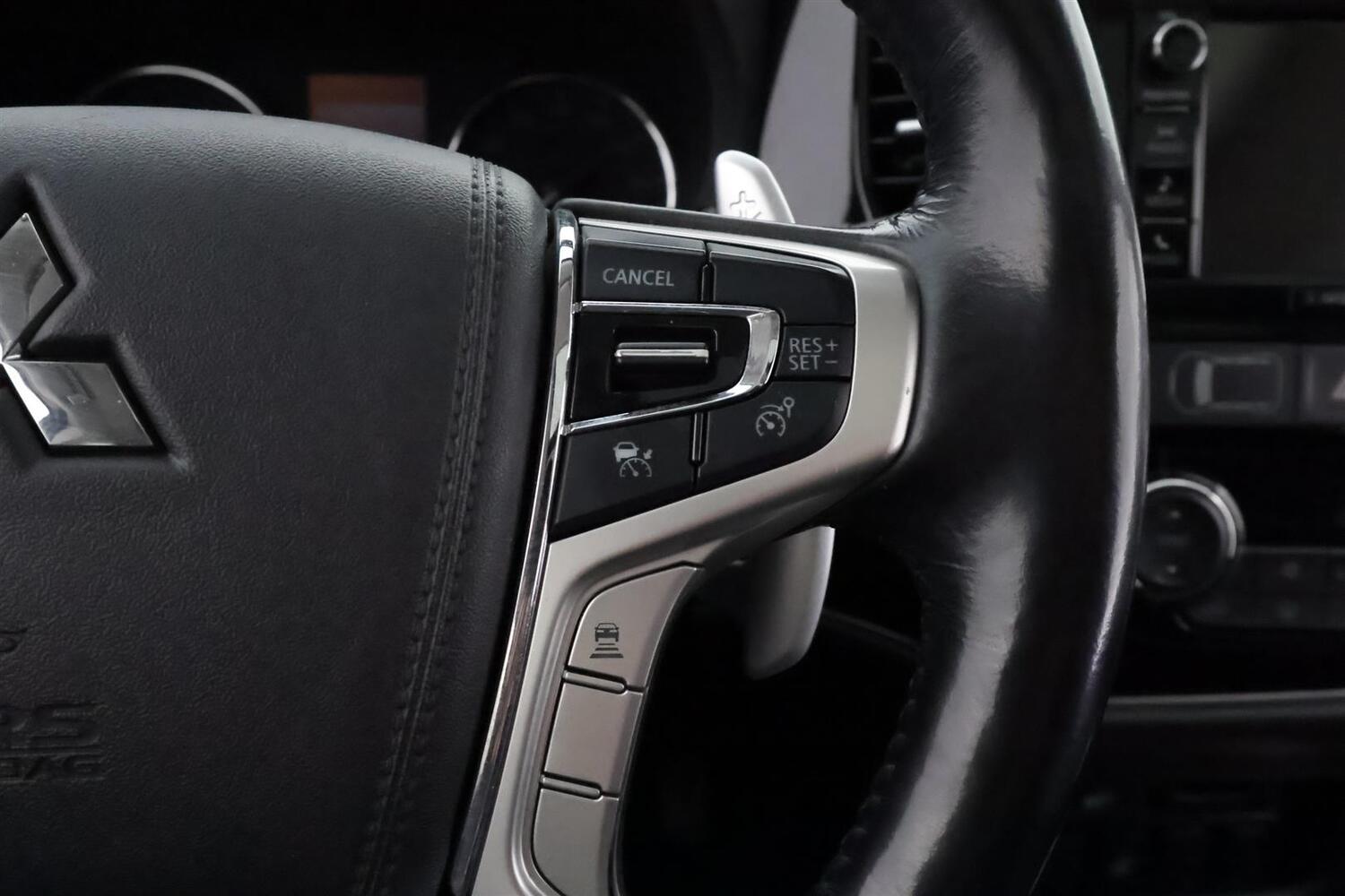 Mitsubishi Outlander PHEV vaihtoauto