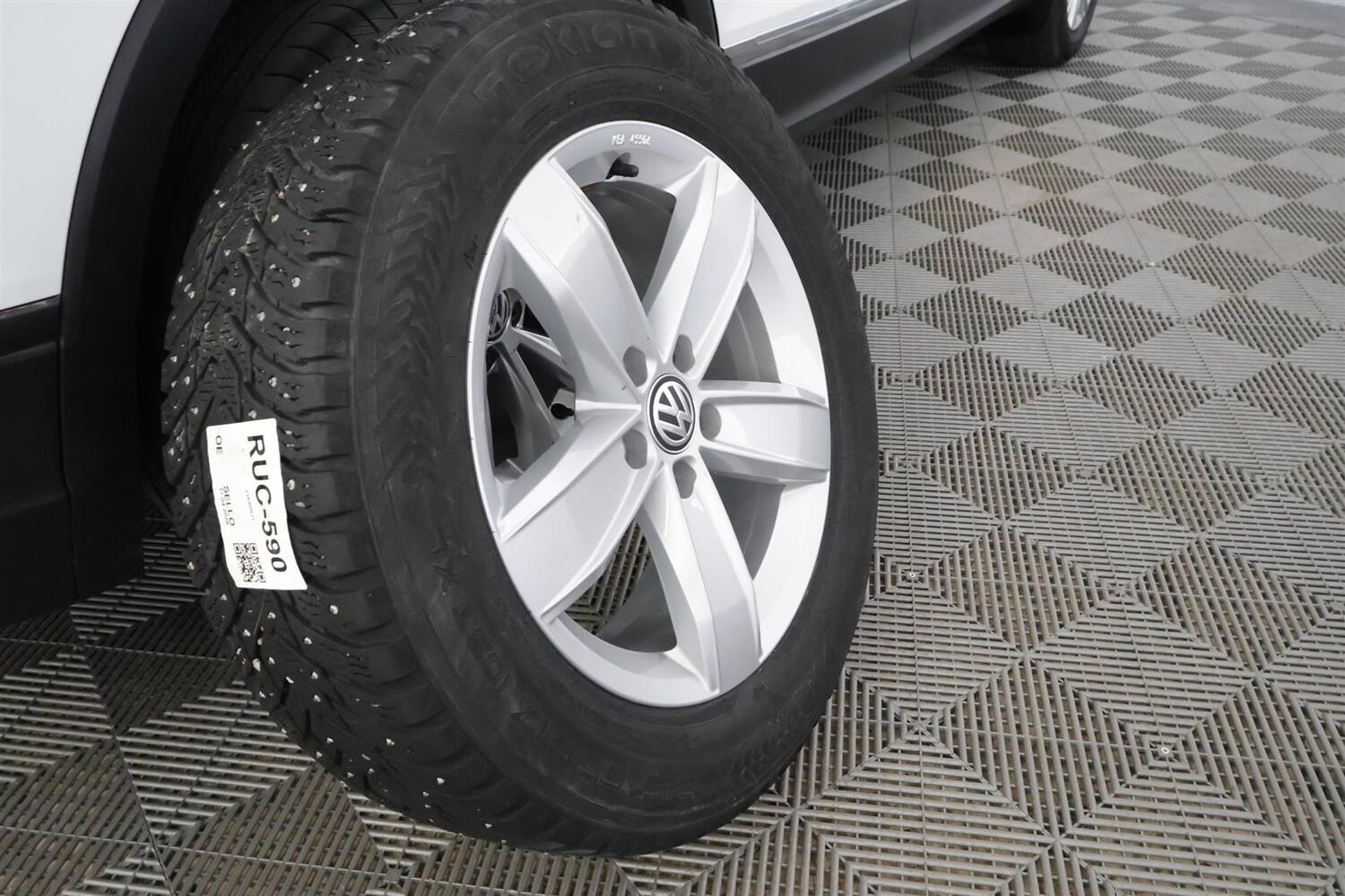 Volkswagen Tiguan vaihtoauto