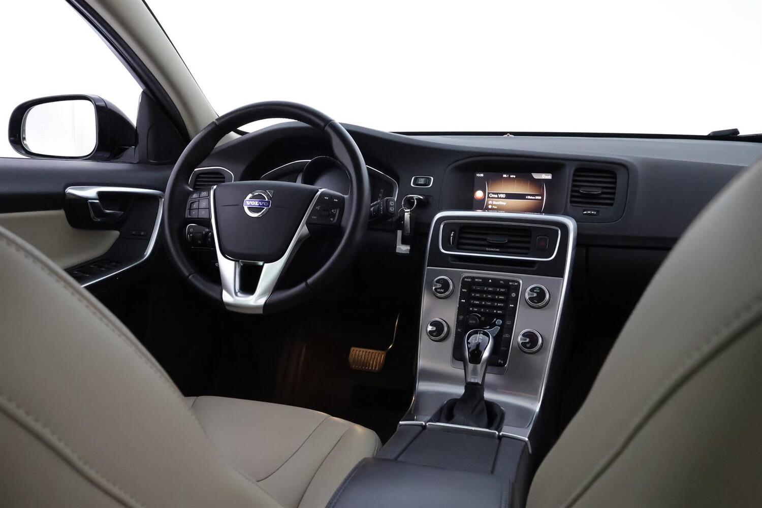 Volvo V60 Cross Country vaihtoauto