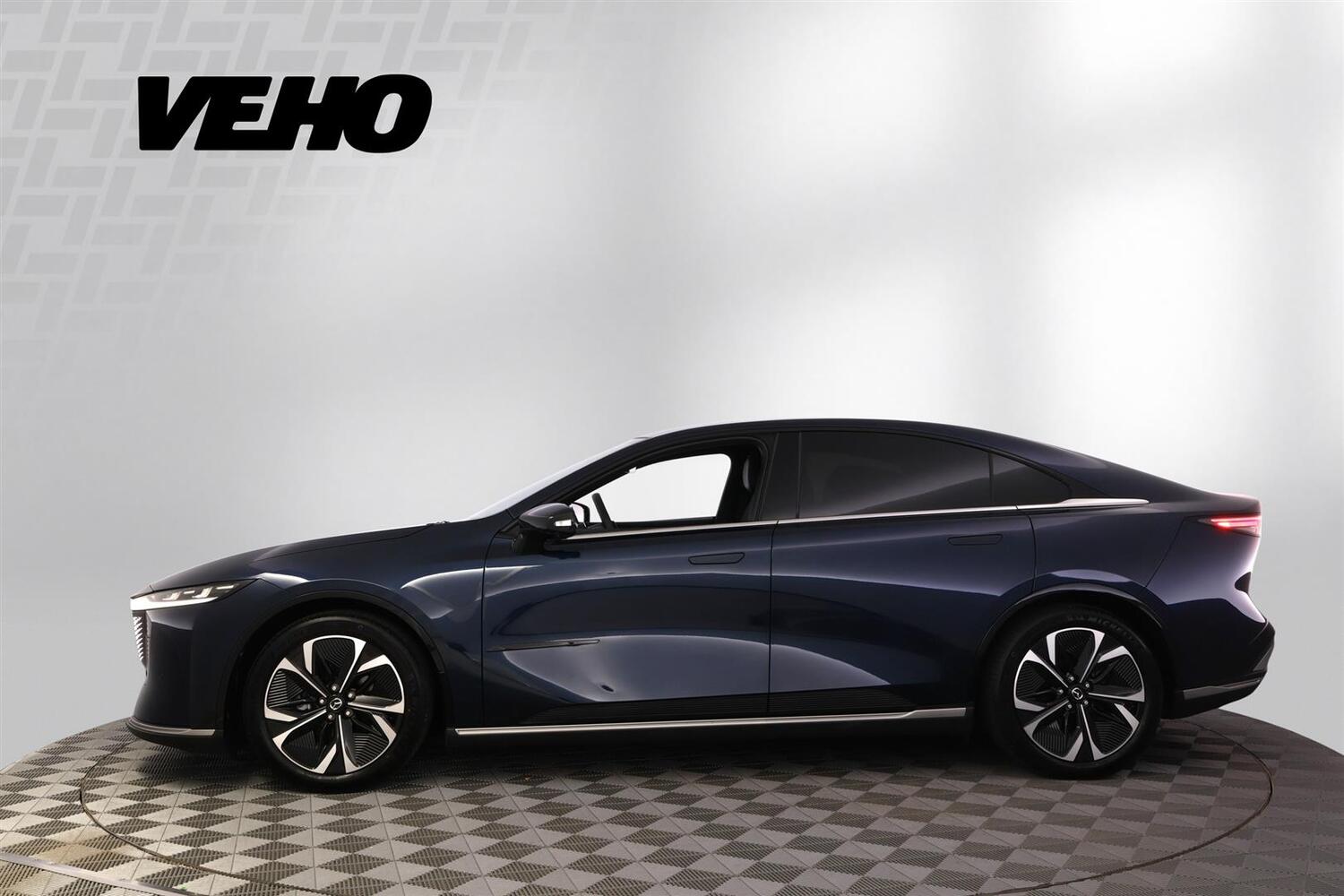 Mazda 6 vaihtoauto