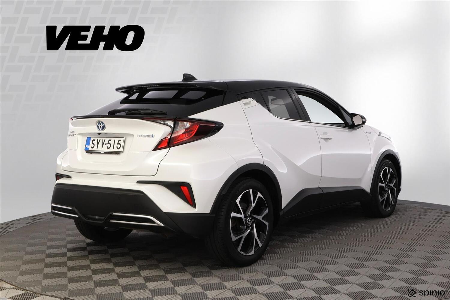 Toyota C-HR vaihtoauto