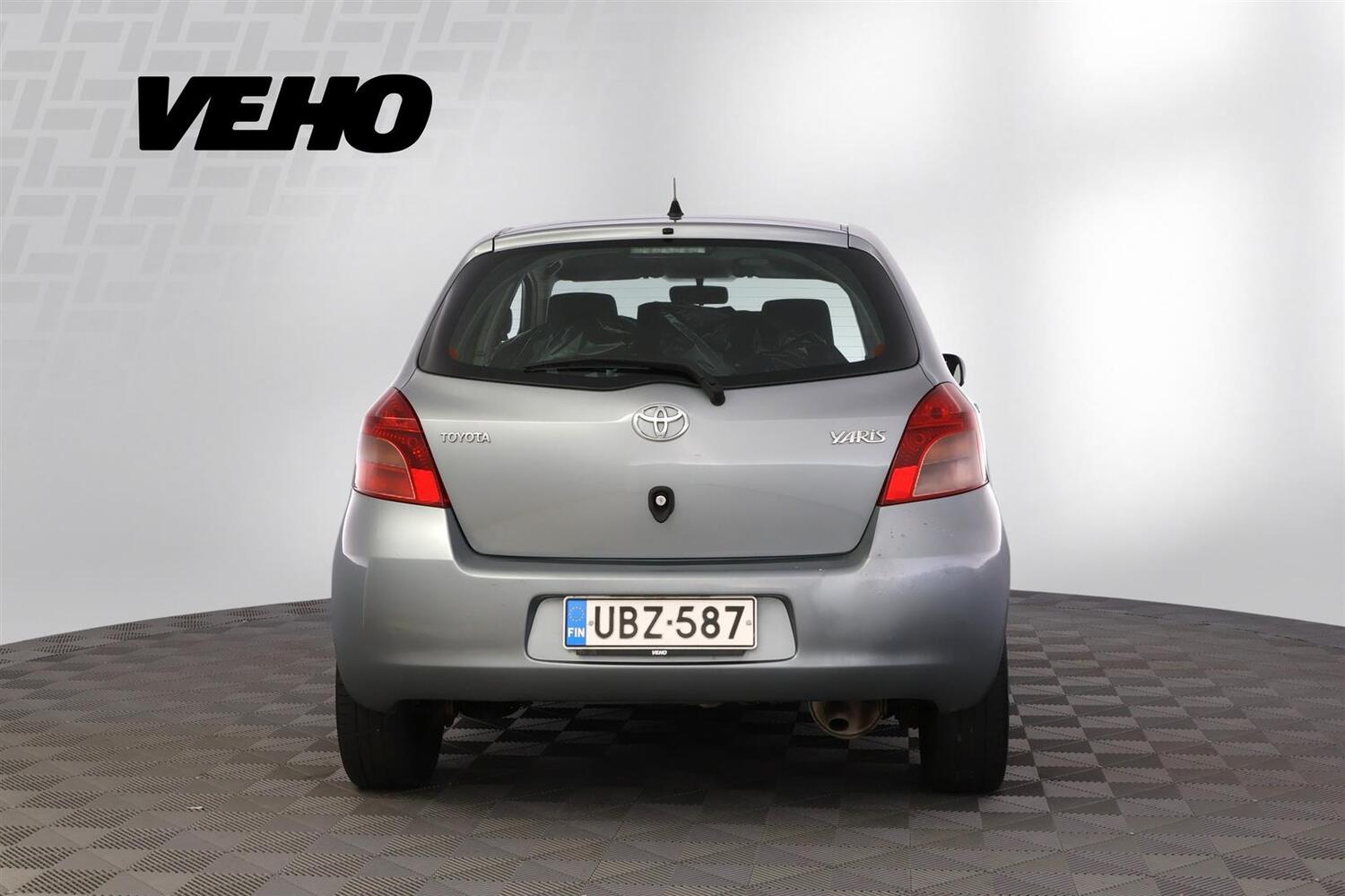 Toyota Yaris vaihtoauto