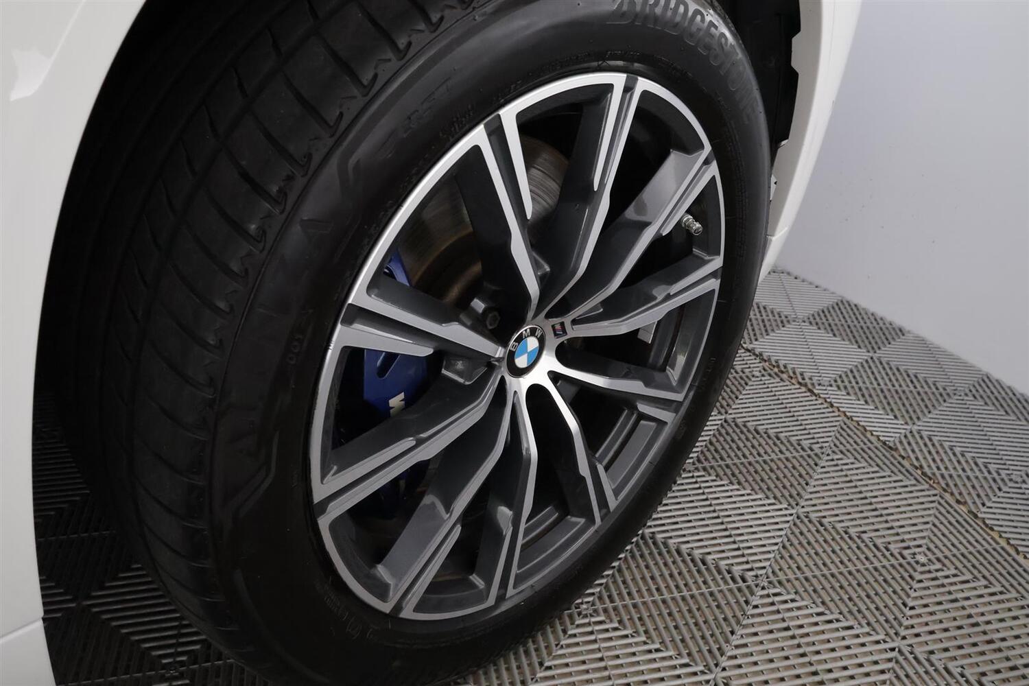 BMW X5 vaihtoauto