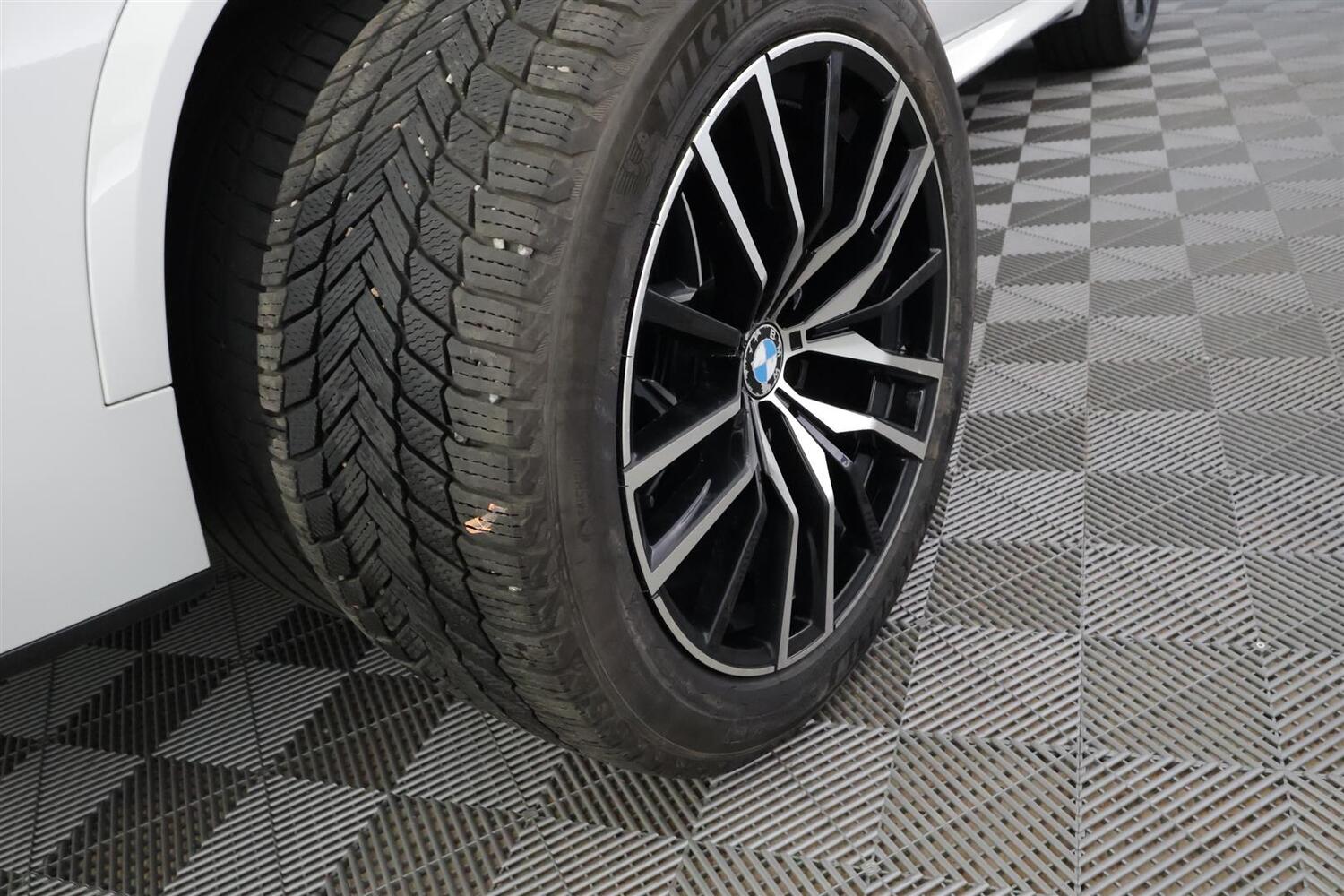 BMW X5 vaihtoauto