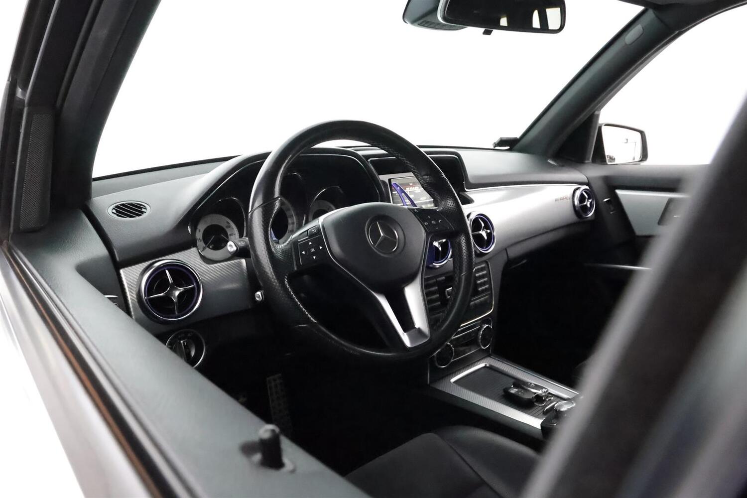 Mercedes-Benz GLK vaihtoauto