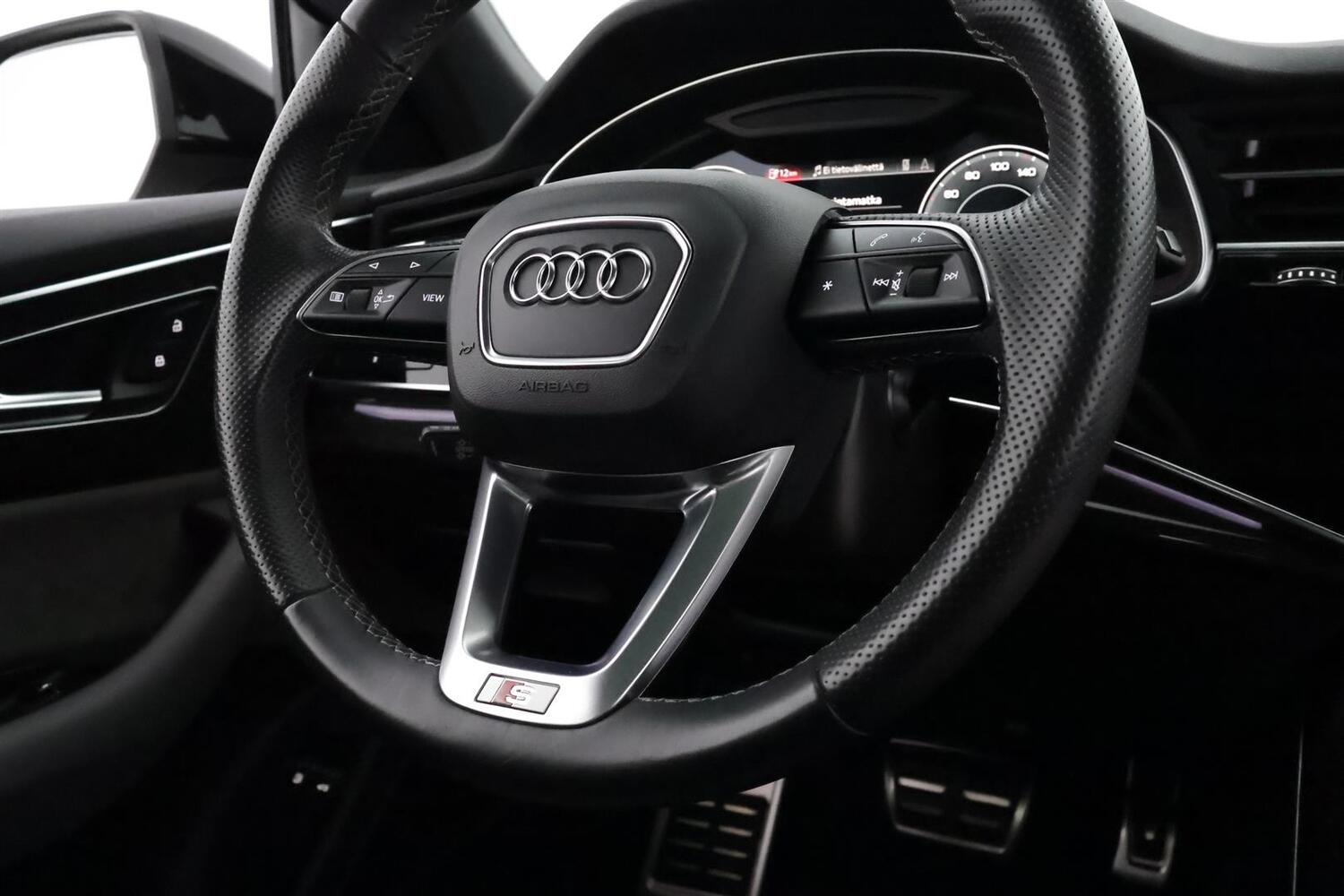 Audi Q8 vaihtoauto