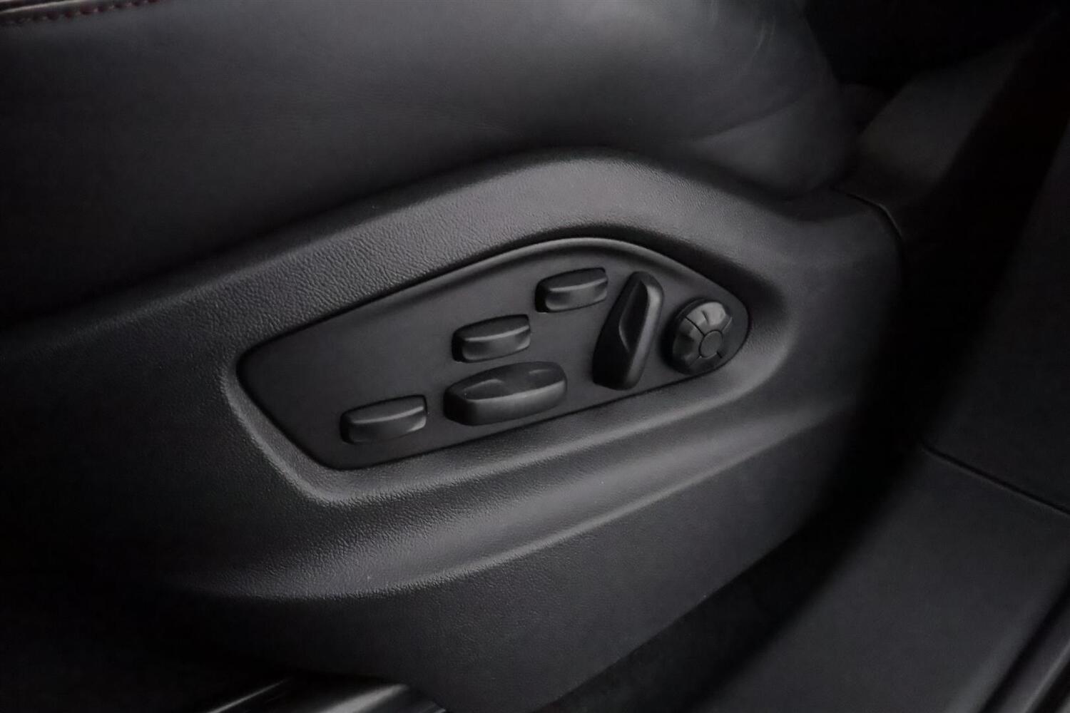 Porsche Cayenne vaihtoauto