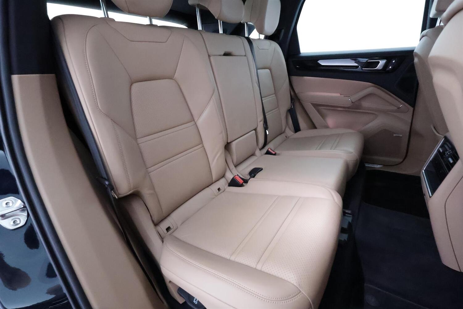 Porsche Cayenne vaihtoauto