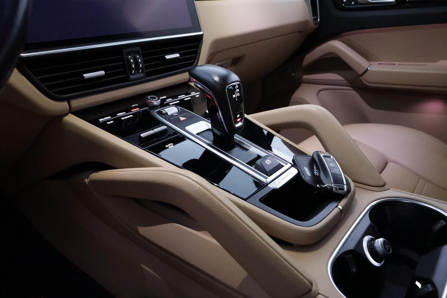 Porsche Cayenne vaihtoauto