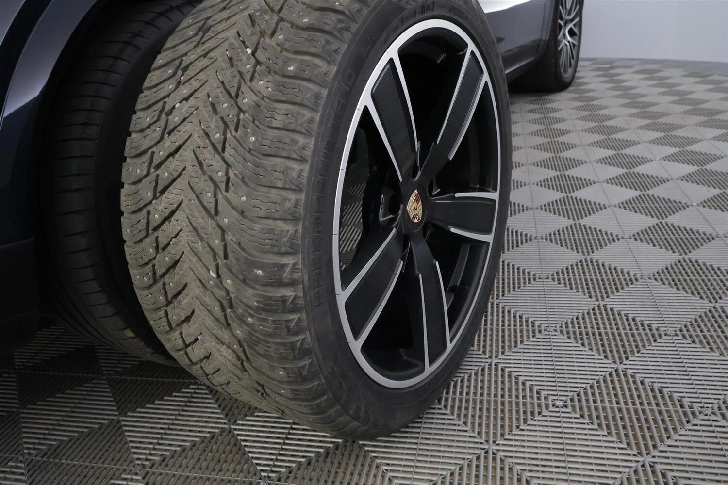 Porsche Cayenne vaihtoauto