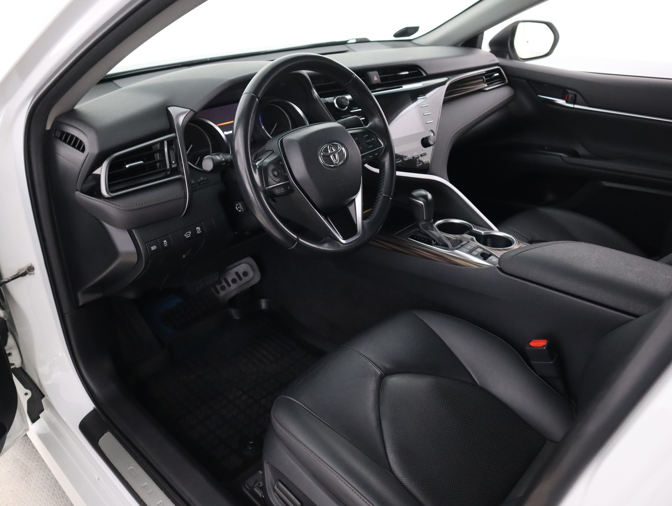 Toyota Camry vaihtoauto