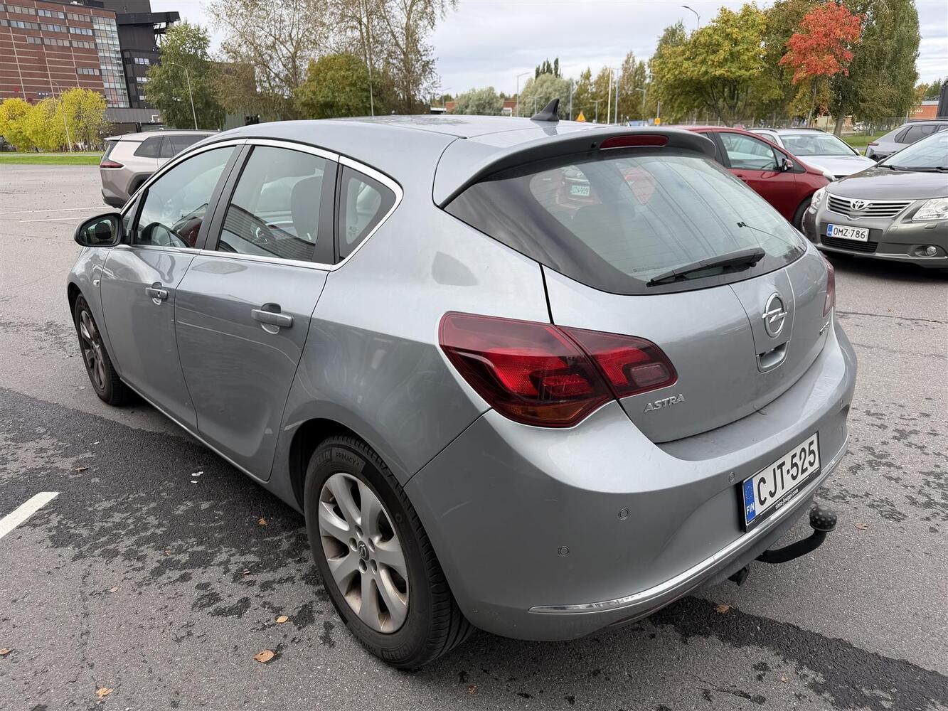 Opel Astra vaihtoauto