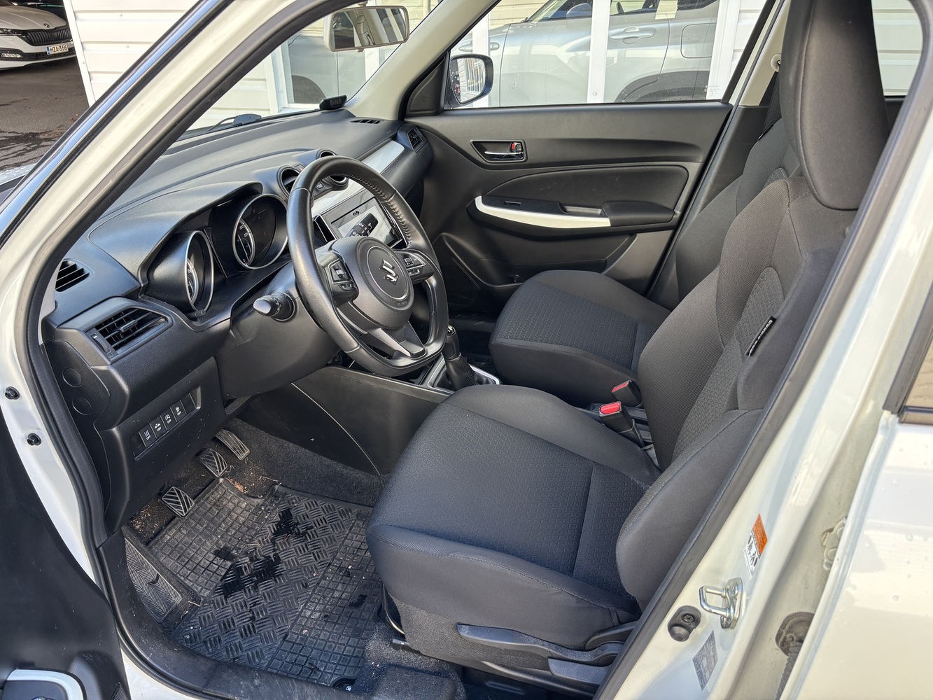 Suzuki Swift vaihtoauto
