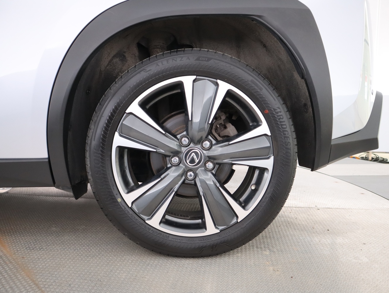 Lexus UX vaihtoauto