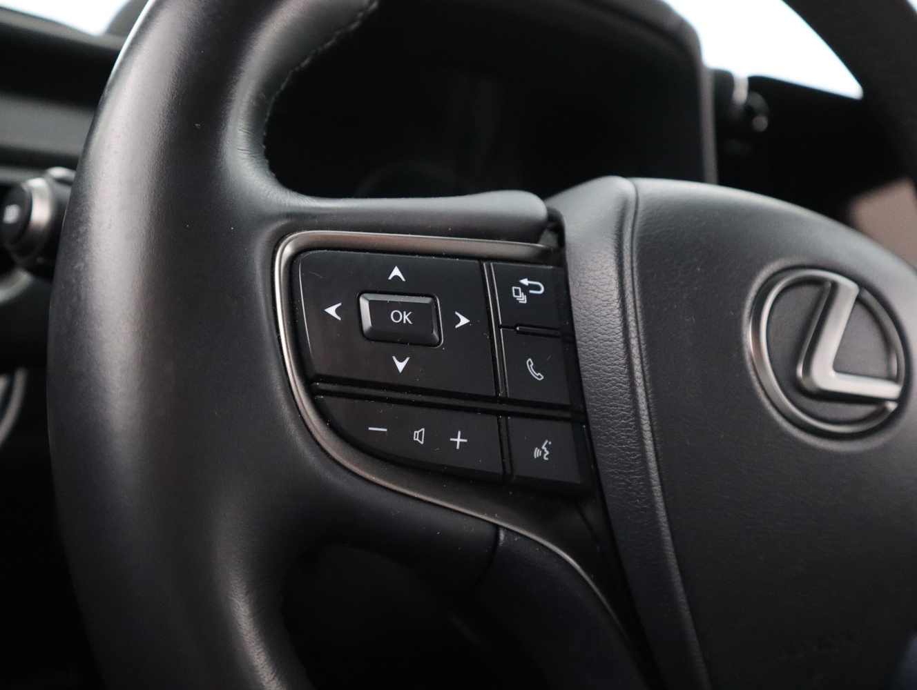 Lexus UX vaihtoauto