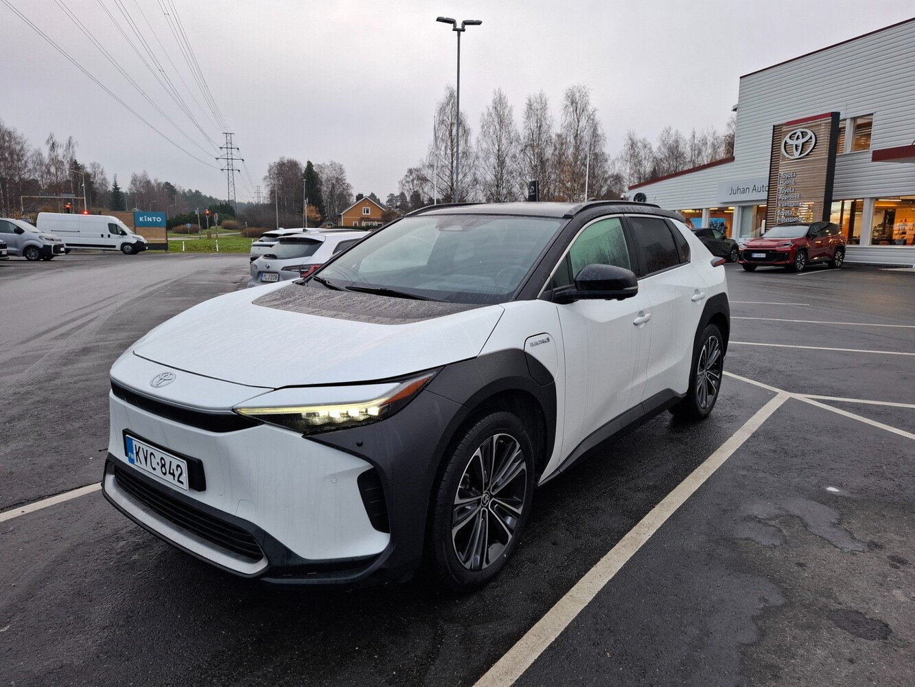 Toyota bZ4X vaihtoauto