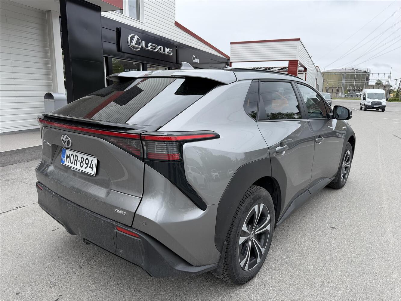 Toyota bZ4X vaihtoauto
