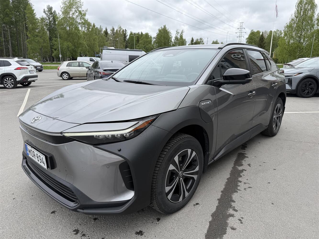 Toyota bZ4X vaihtoauto