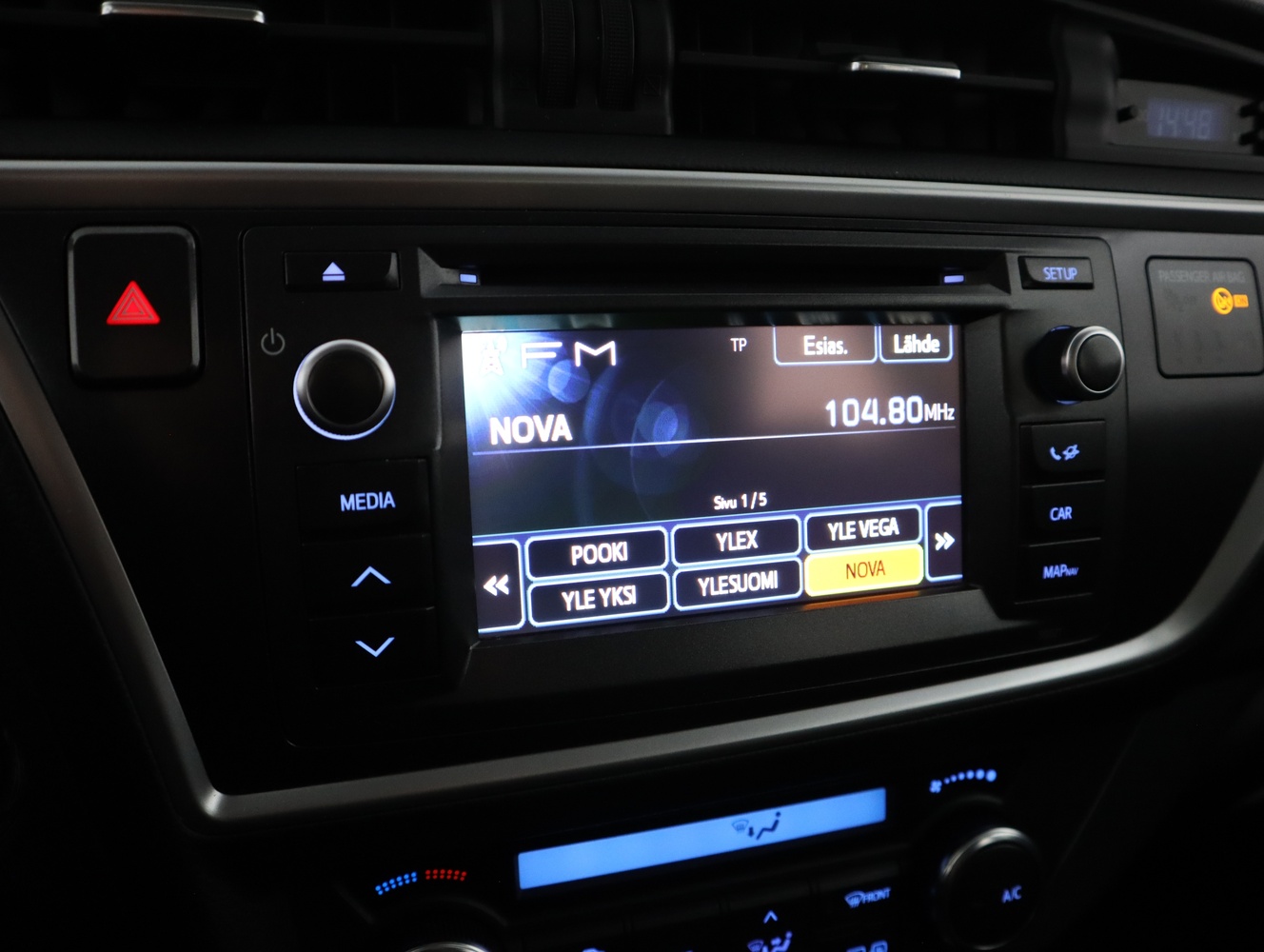 Toyota Auris vaihtoauto