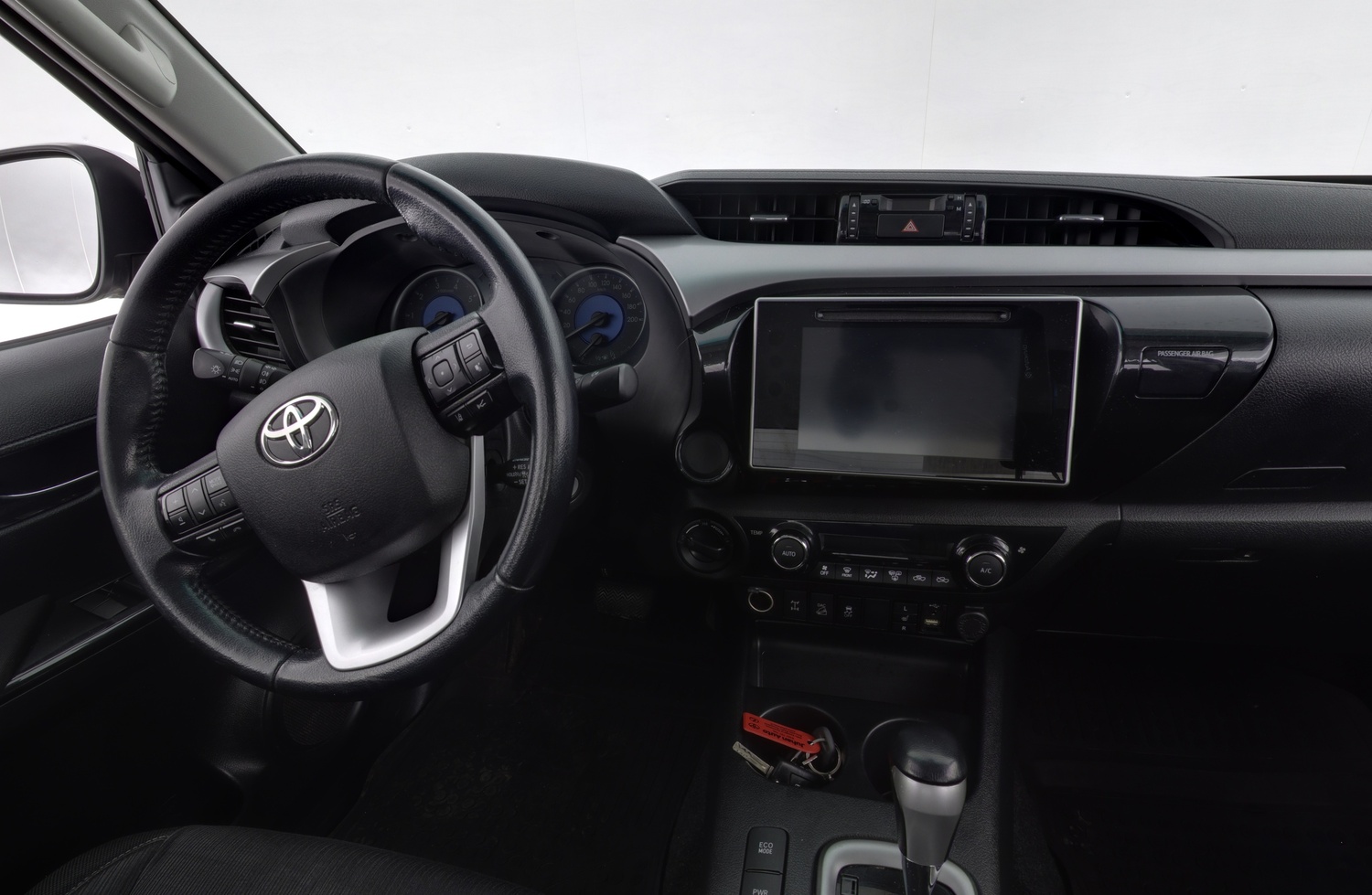 Toyota Hilux vaihtoauto