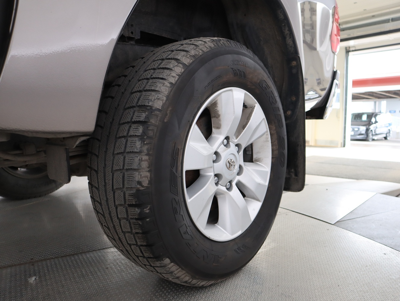 Toyota Hilux vaihtoauto