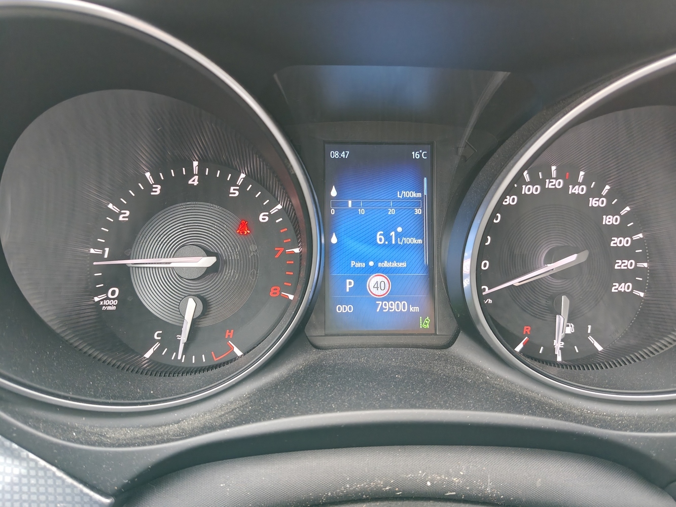 Toyota Avensis vaihtoauto