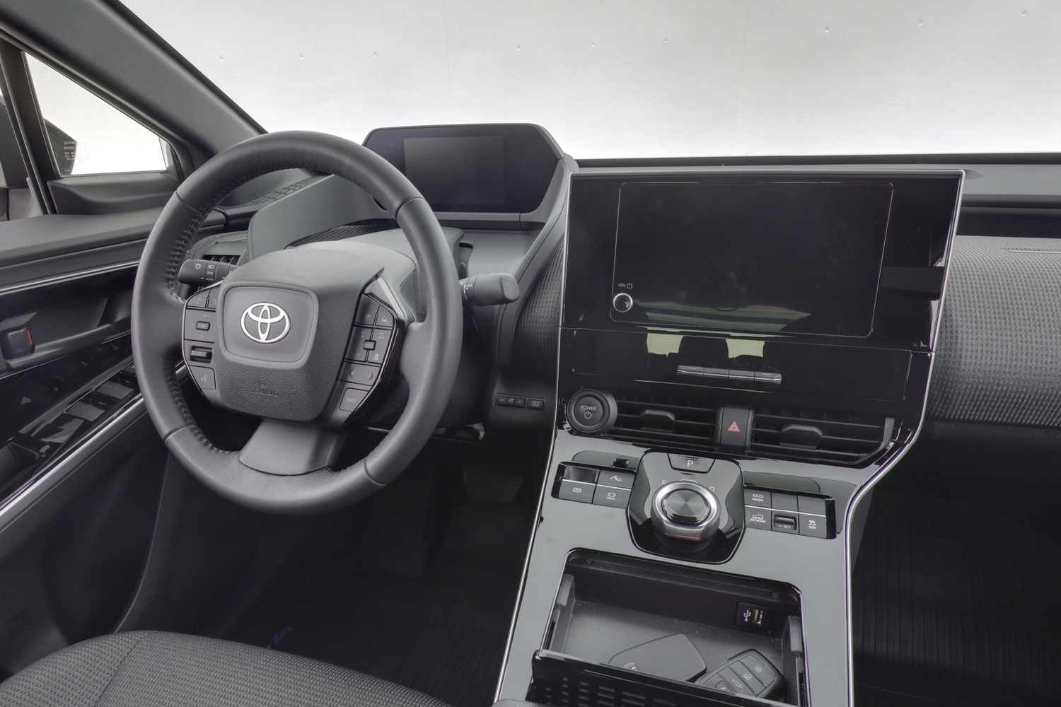 Toyota bZ4X vaihtoauto