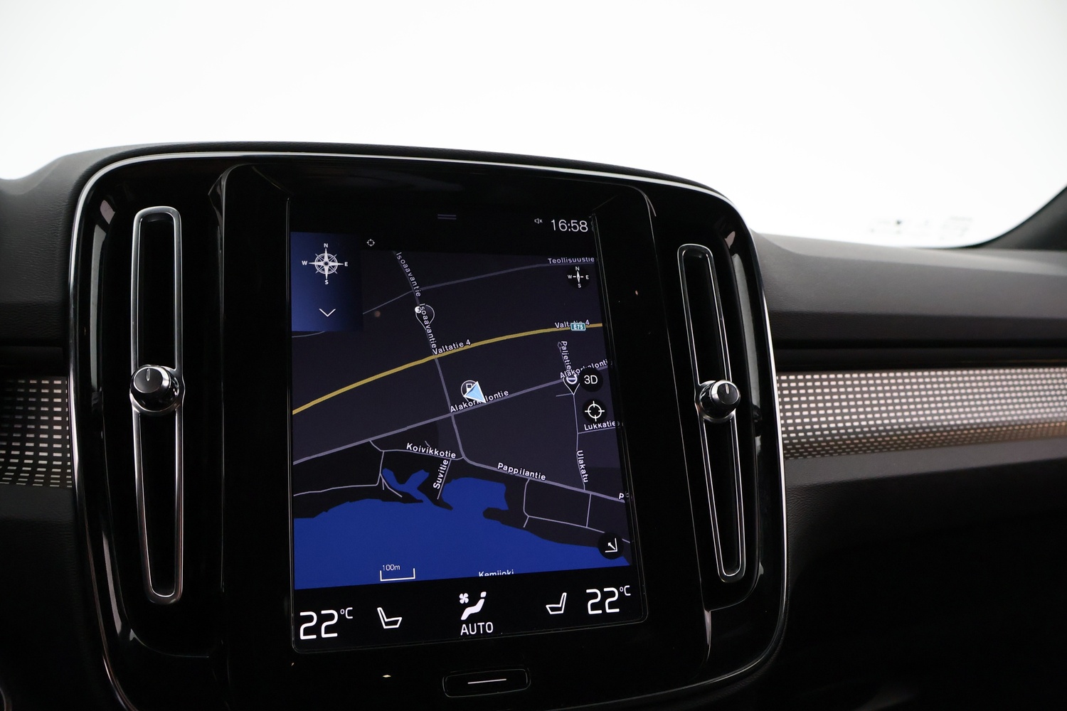 Volvo XC40 vaihtoauto