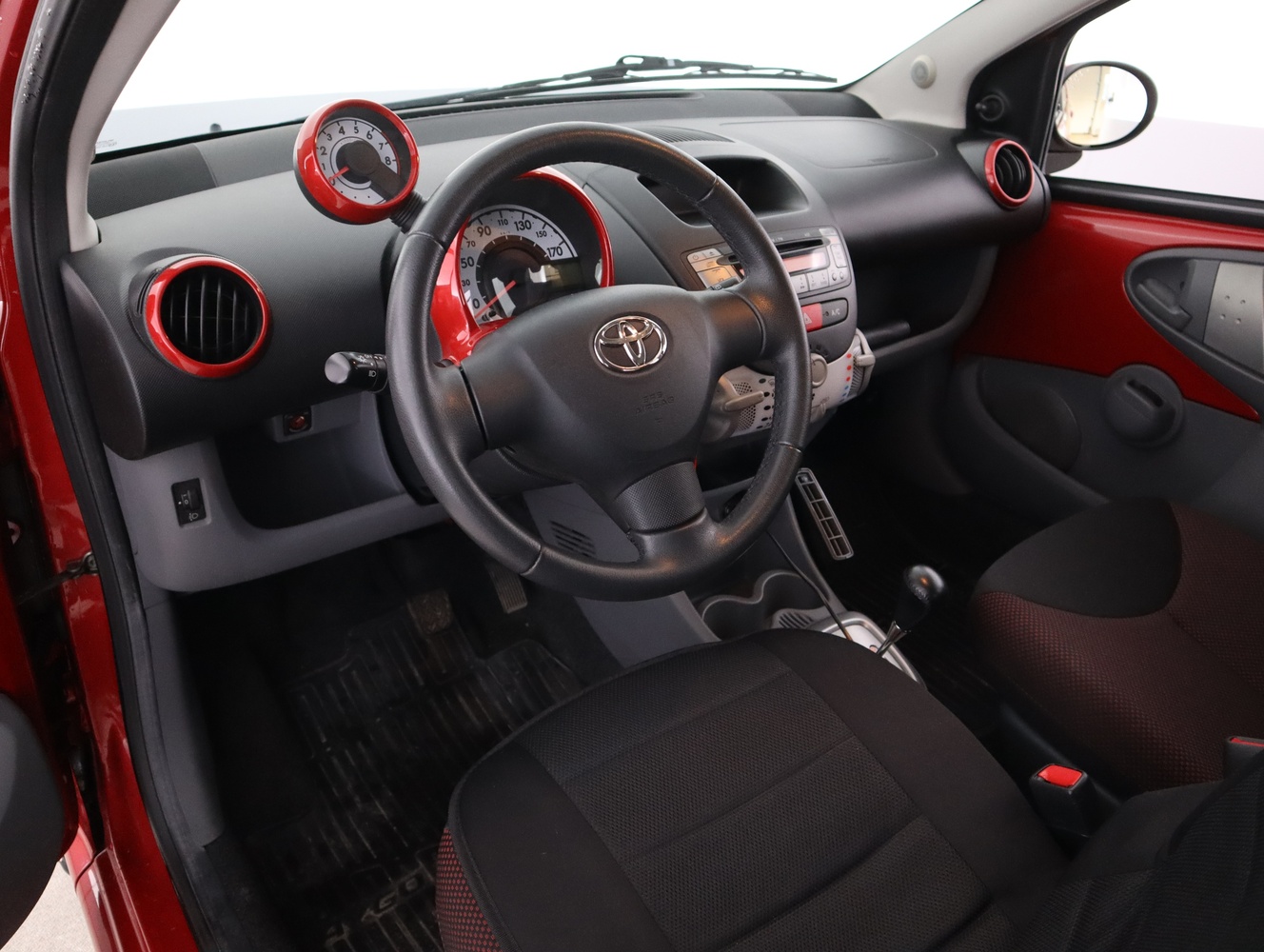 Toyota AYGO vaihtoauto