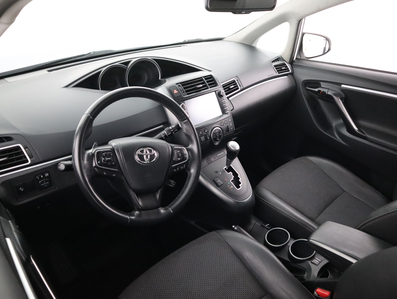 Toyota Verso vaihtoauto