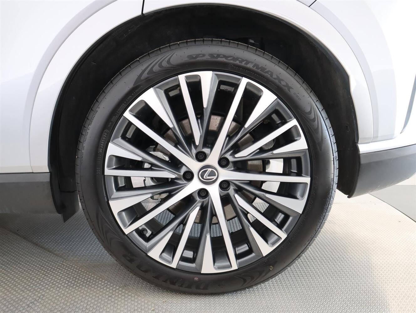 Lexus RX vaihtoauto