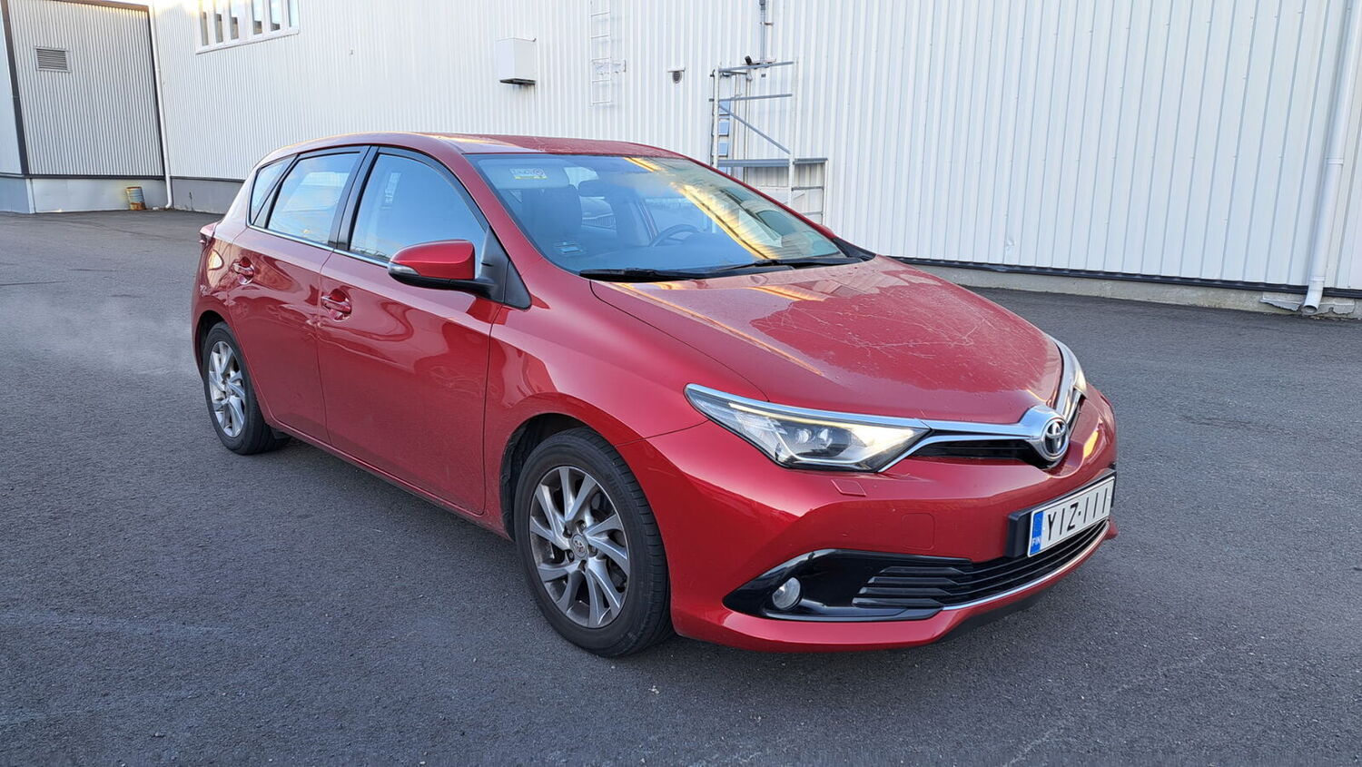 Toyota Auris vaihtoauto